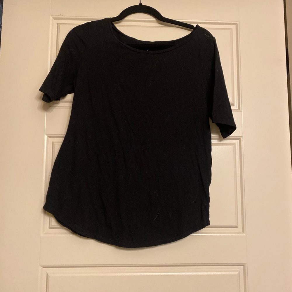 Loft Black Tee
